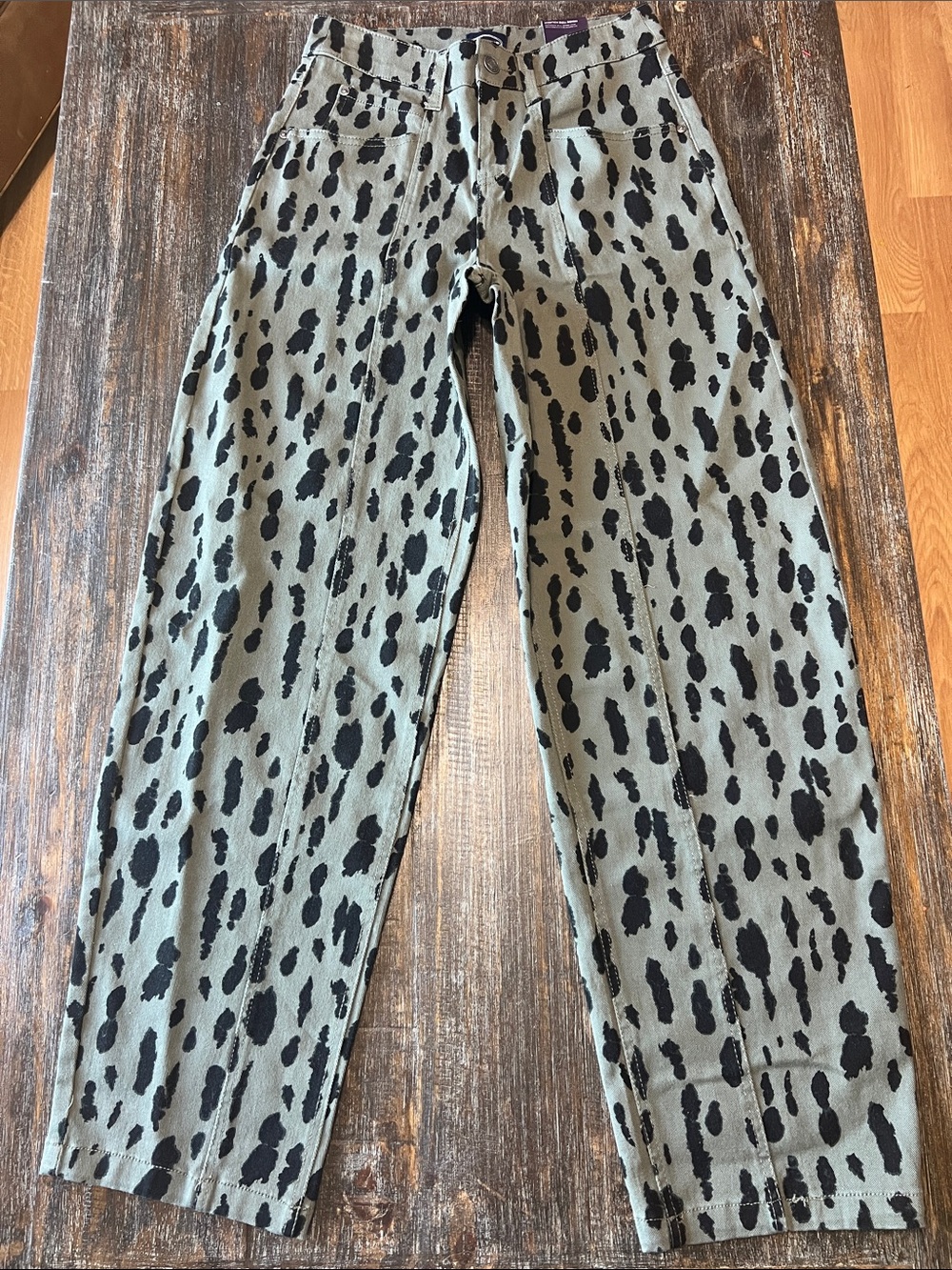 Women’s Green Leopard-Print Barrel Leg Jeans